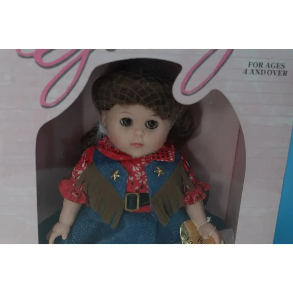 Vintage Dolls Ginny 